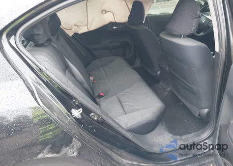 2016 Honda Accord Lx z USA, uszkodzony, nr VIN 1HGCR2F33GA217015